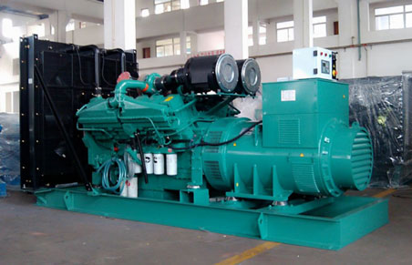 康定350kw康明斯柴油发电机组